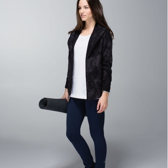 Lululemon To Class Jacket In Sea Bed - Picture 3 of 12